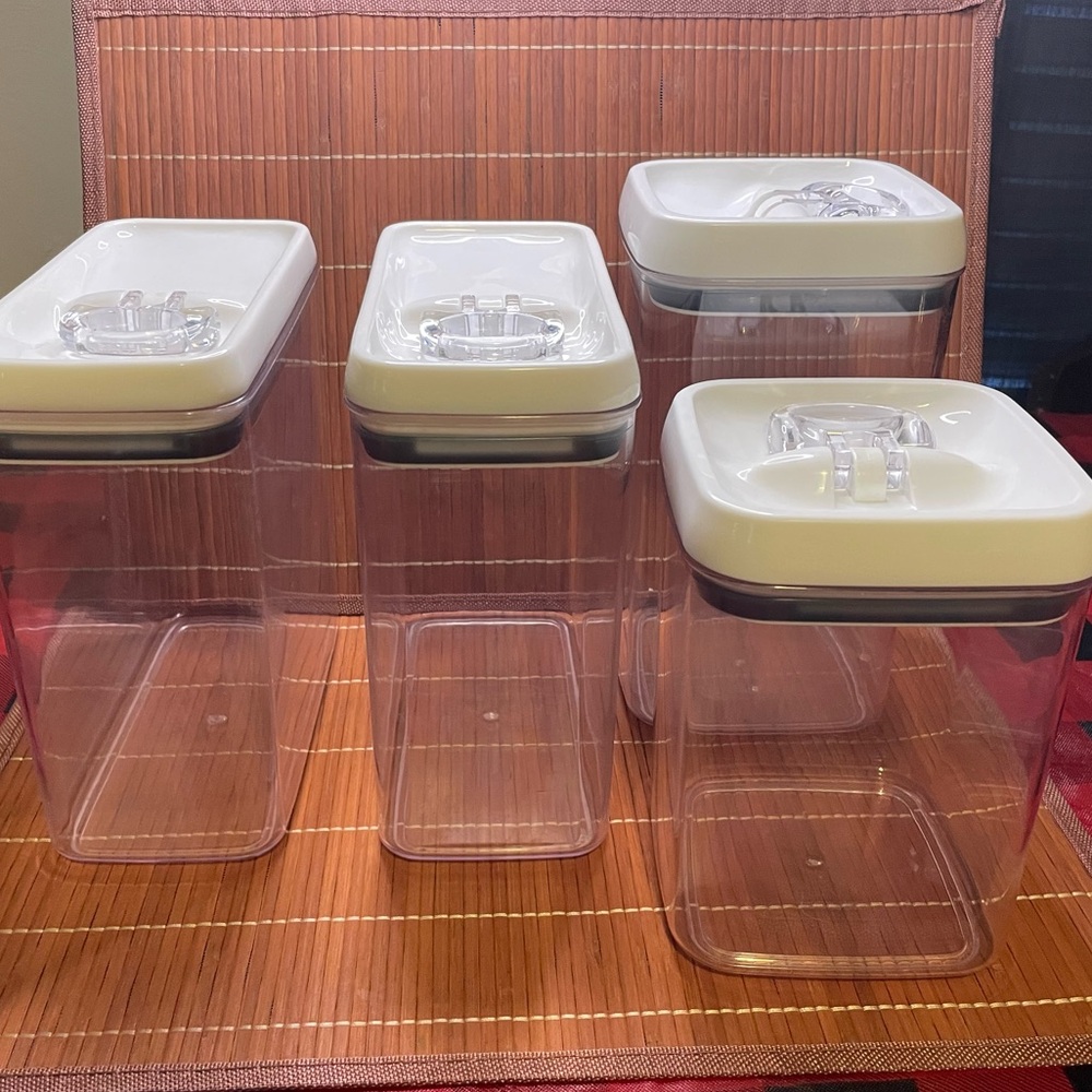 LOT OF 4 Better Homes & Gardens Canisters Flip-Seal Food Storage Containers